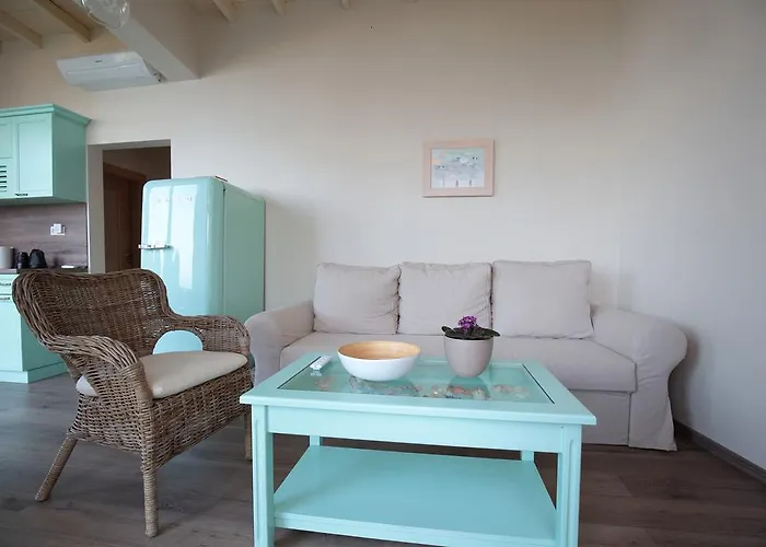 Kabakum Holiday Houses Golden Sands