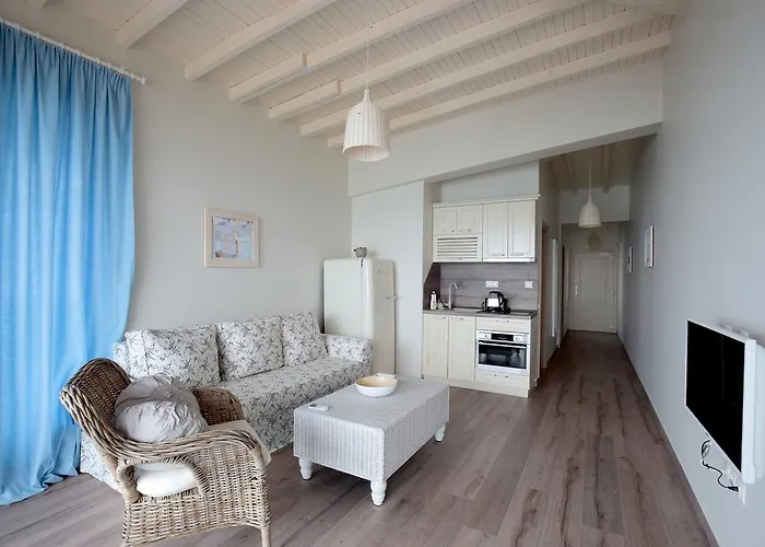Kabakum Holiday Houses * Golden Sands